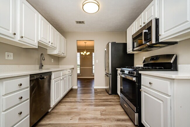 Building Photo - 413 Grove Park Dr