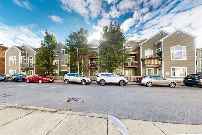 Primary Photo - 111 W 8th St