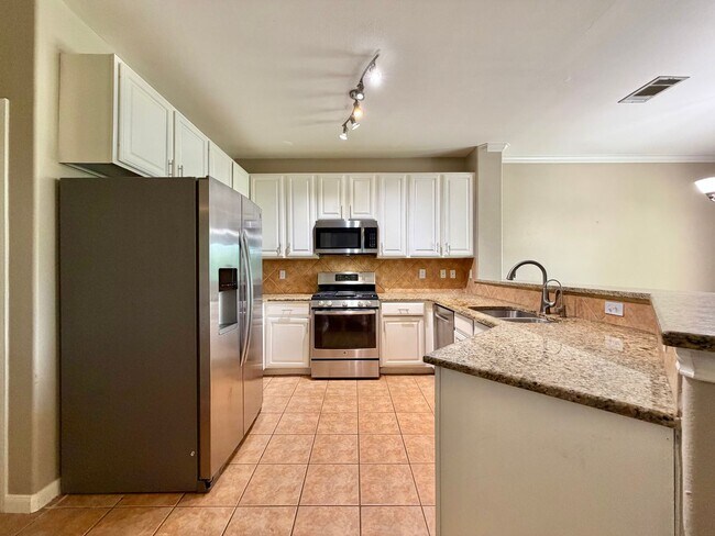 Building Photo - 3300 Forest Creek Dr