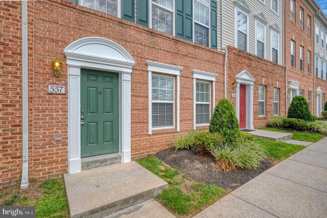 Building Photo - 557 Rhapsody Ct