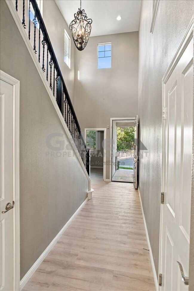 Building Photo - 29061 Sterling Ln