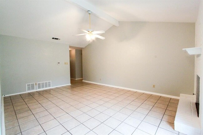 Building Photo - 7900 Whitsun Dr