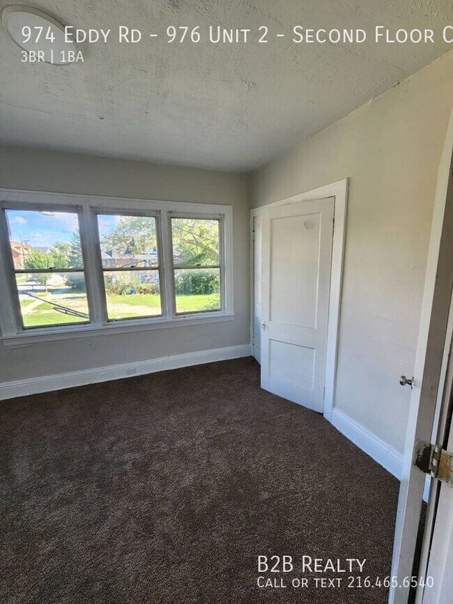 Building Photo - 974 Eddy Rd