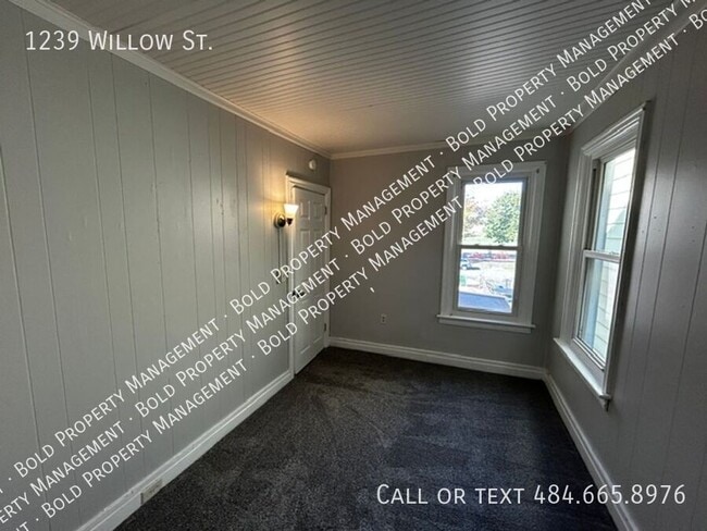 Building Photo - 1239 Willow St