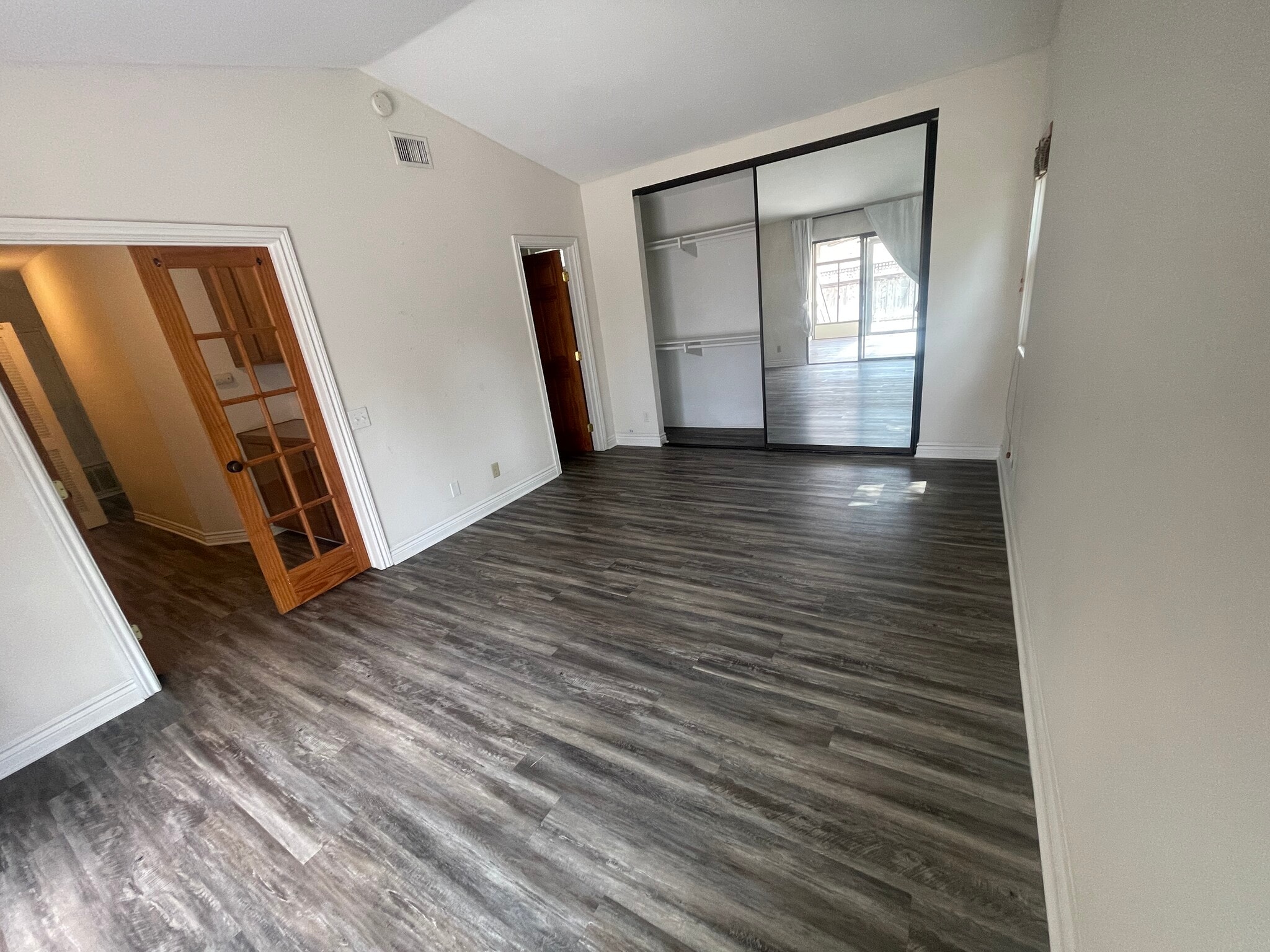 Building Photo - 378 Bay Leaf Dr
