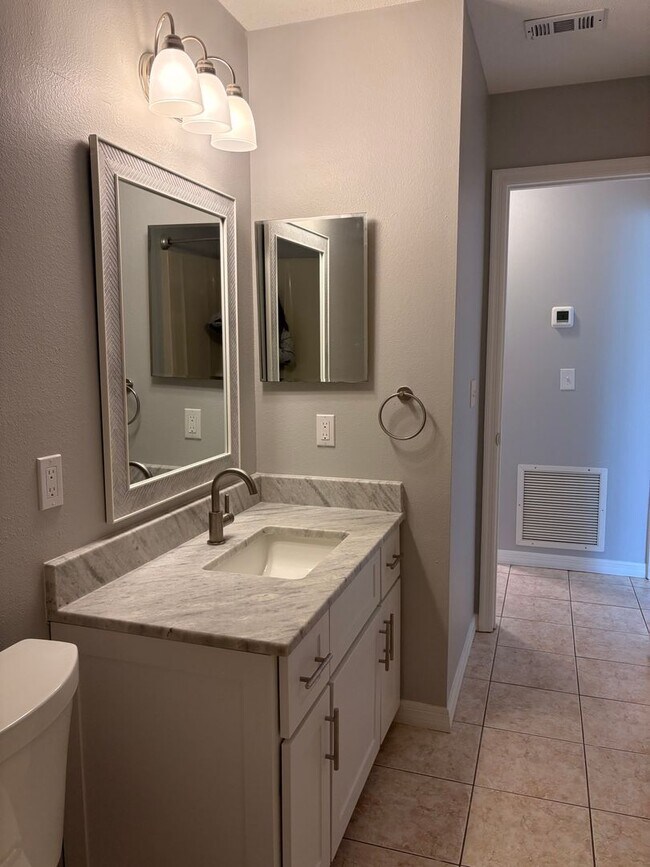 Building Photo - Indigo Pines