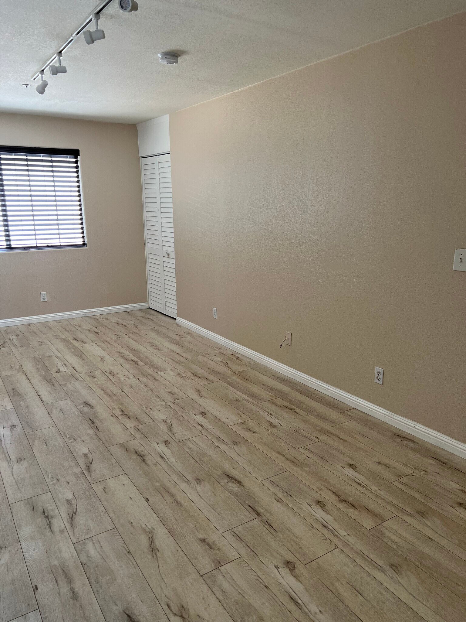 Building Photo - 21611 Wahoo Trl