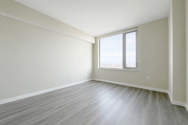 Building Photo - 1524 Sheepshead Bay Rd