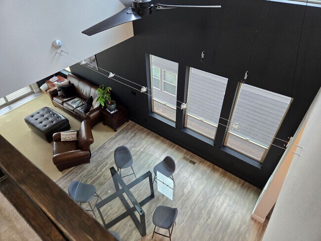 Building Photo - Amazing townhome in Central Park near Nort...