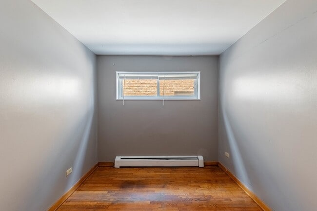 Building Photo - 4634 W 47th St