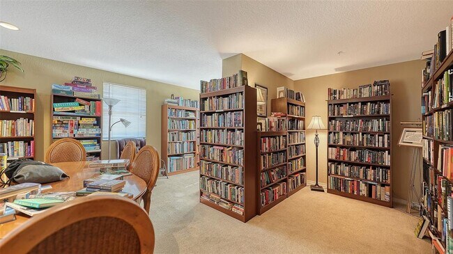 Building Photo - 1064 N Tamiami Trl