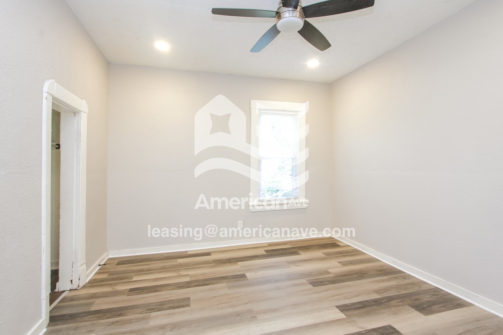 Building Photo - 1732 Draper St