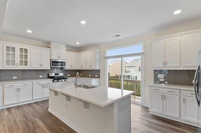 Building Photo - 1928 Austin Ridge Pky