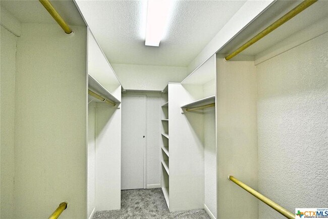 Building Photo - 2725 Diamond Trail