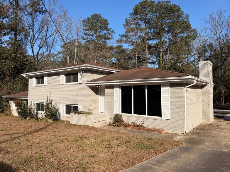 Building Photo - 2416 Miriam Ln