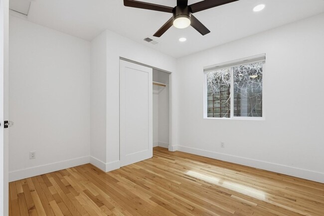 Building Photo - 4525 Saratoga Ave