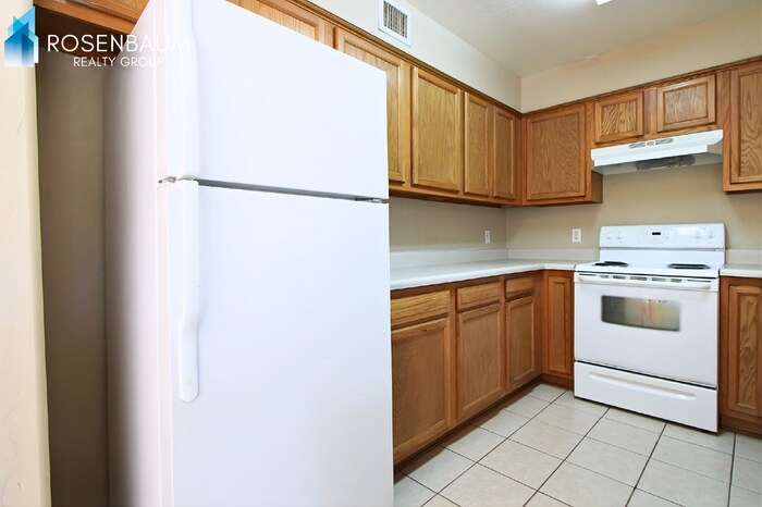 Building Photo - 15547 S Moon Valley Rd