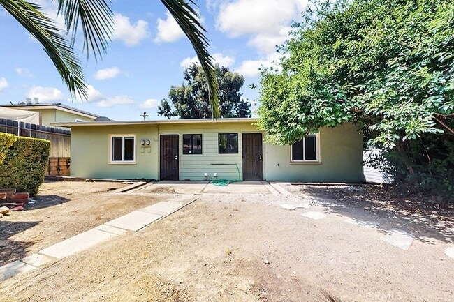 Building Photo - 1250 Stafford St