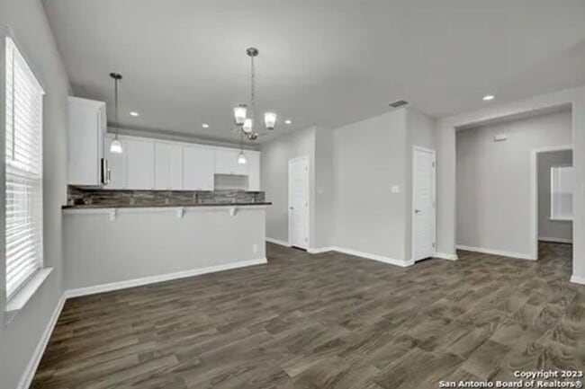 Building Photo - Charming 3BR House in Spring Branch