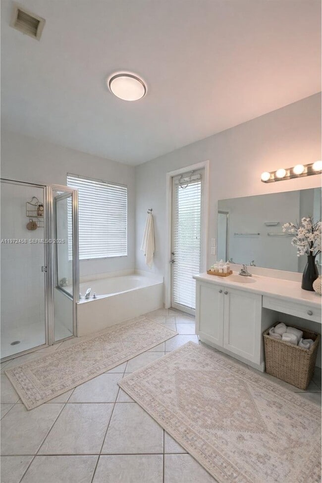 Building Photo - 5089 NW 121st Dr