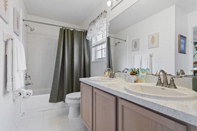Building Photo - 7902 Silver Bass Ct