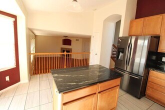 Building Photo - Beautiful 3bd, 3 bath single family home bedroom for rent in Aurora 80016