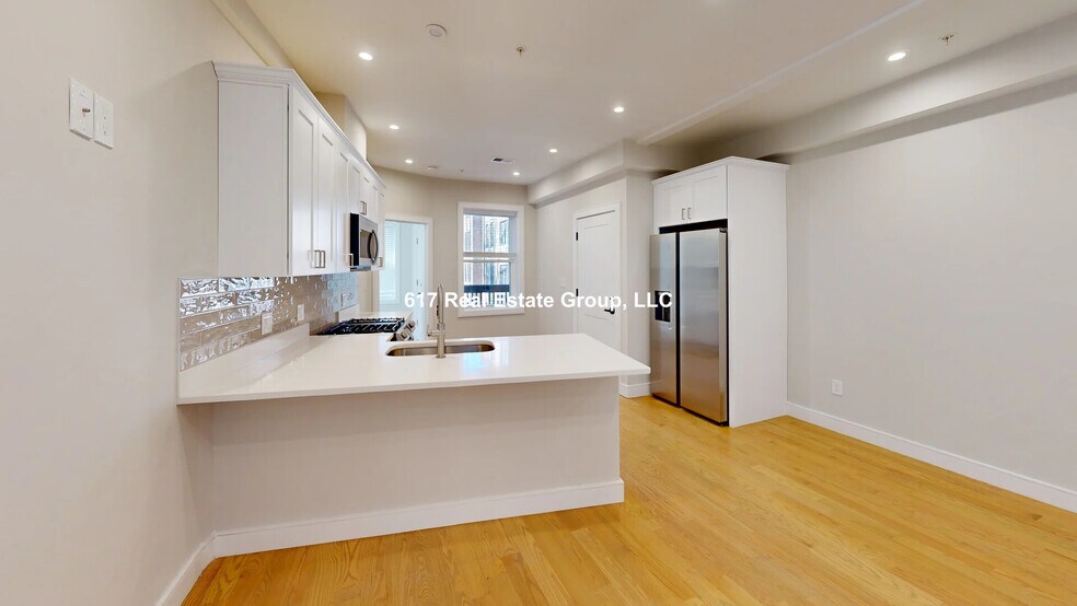 Building Photo - 161 Allston St