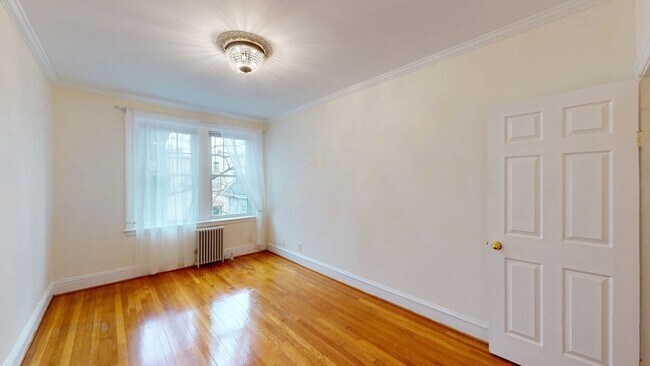 Building Photo - 311 Tappan St