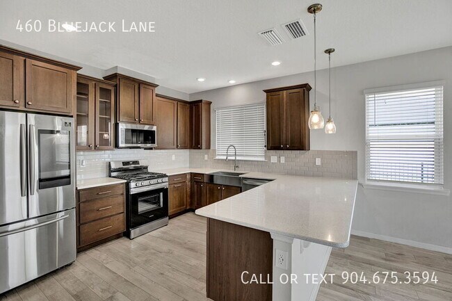 Building Photo - 460 Bluejack Ln