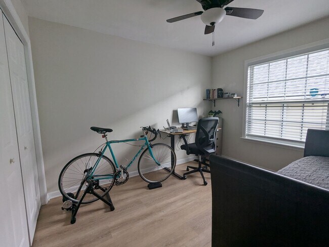 Building Photo - Charming 4BR House in Tallahassee