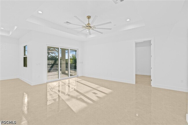 Building Photo - 821 NW 37th Pl