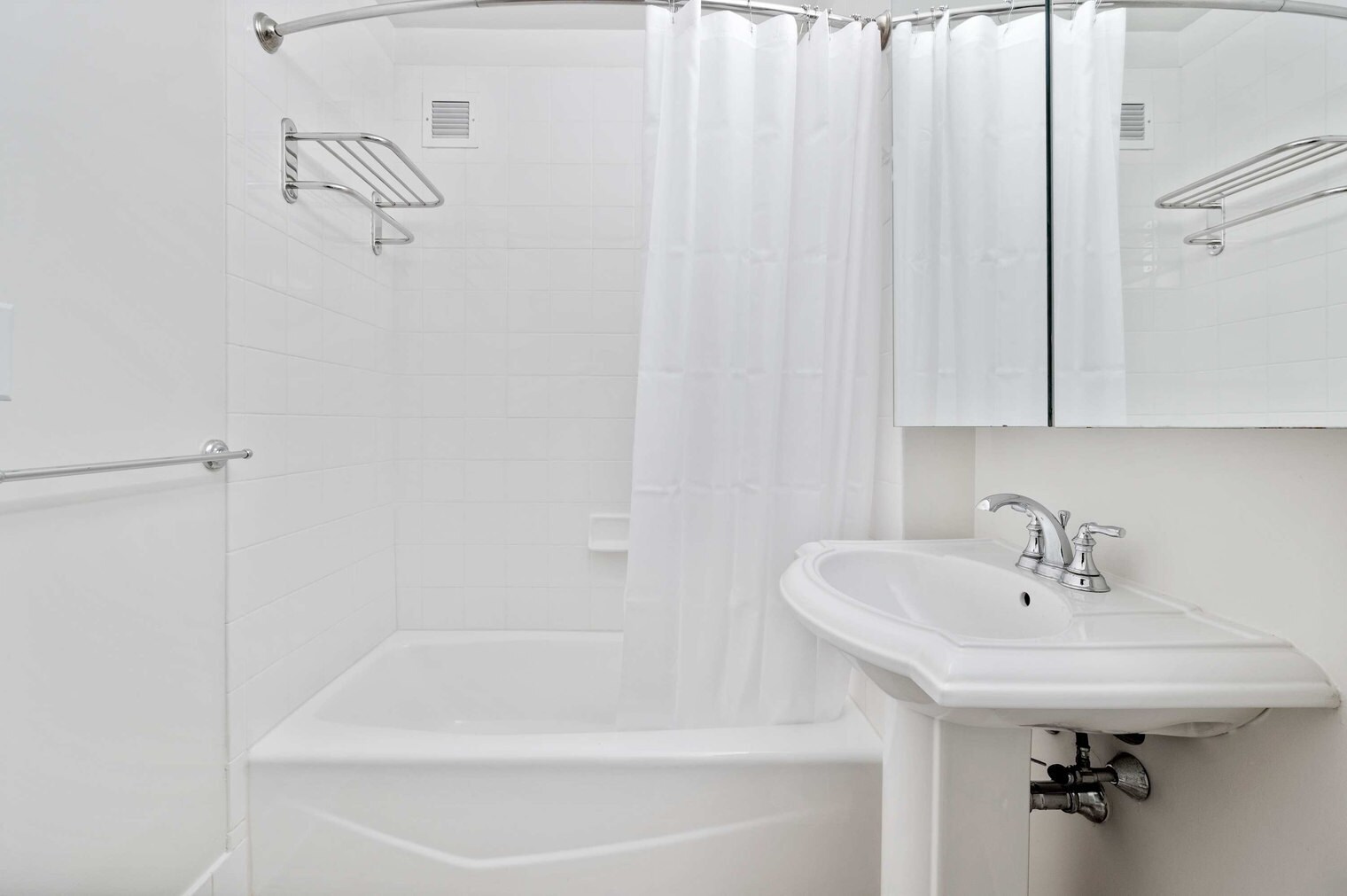 Building Photo - 1501 Lexington Ave