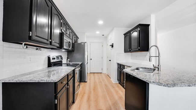 Building Photo - Charming 3BR Home in Har-Ber Meadows Cul-de-Sac