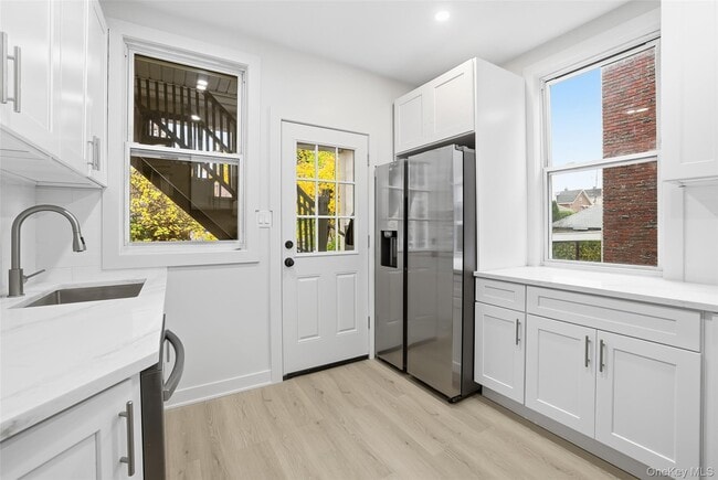 Building Photo - 36 Dunwoodie St