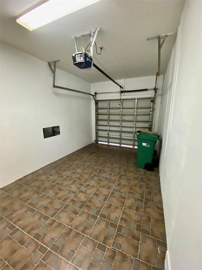 Building Photo - 8720 Cypress Walk Ct