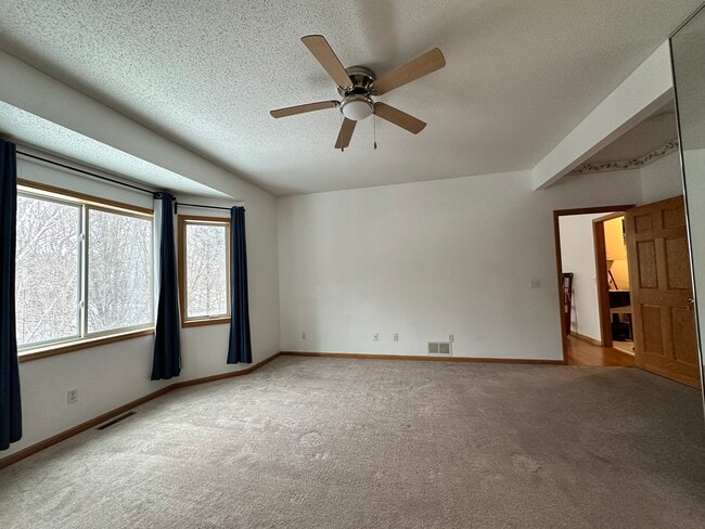 Building Photo - 1620 Spinaker Dr