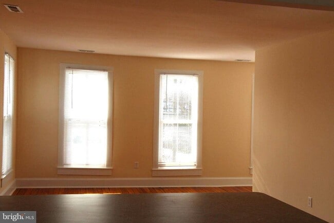 Building Photo - 205 Railroad Ave