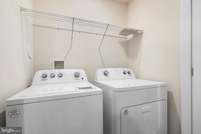 Building Photo - 760 Union St