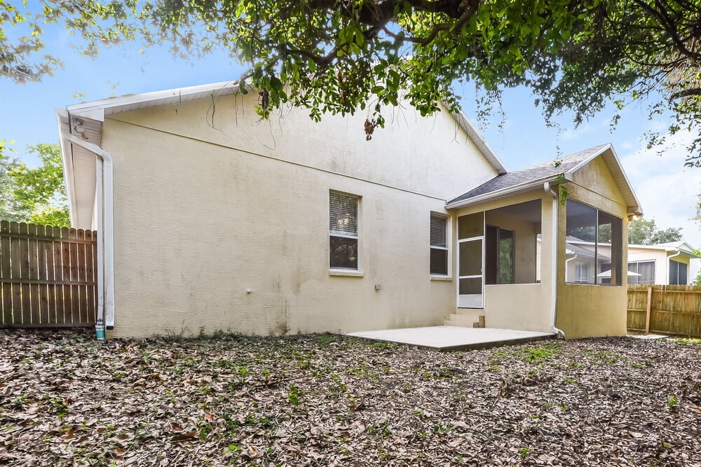 Building Photo - 1174 Dekleva Dr
