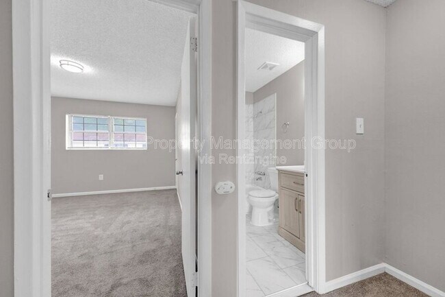 Building Photo - 3434 Spottswood Ave