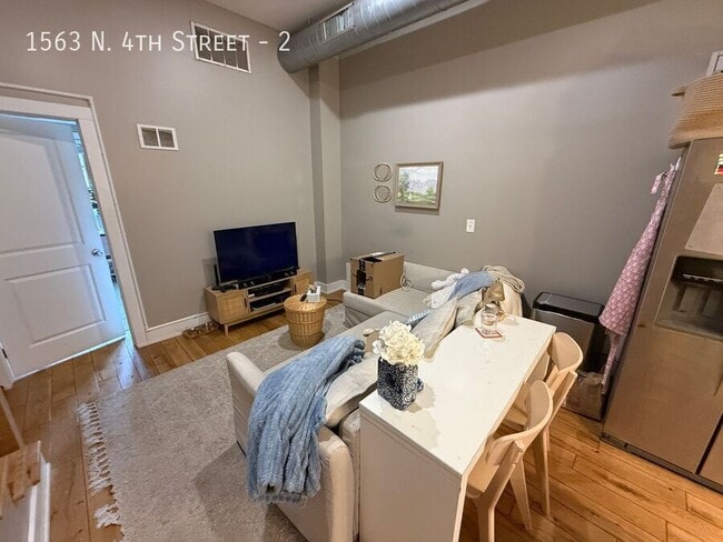 Building Photo - 1563 N 4th St