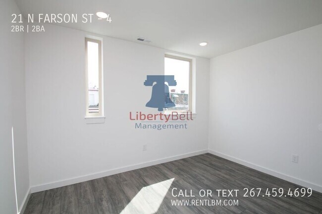 Building Photo - 21 Farson St