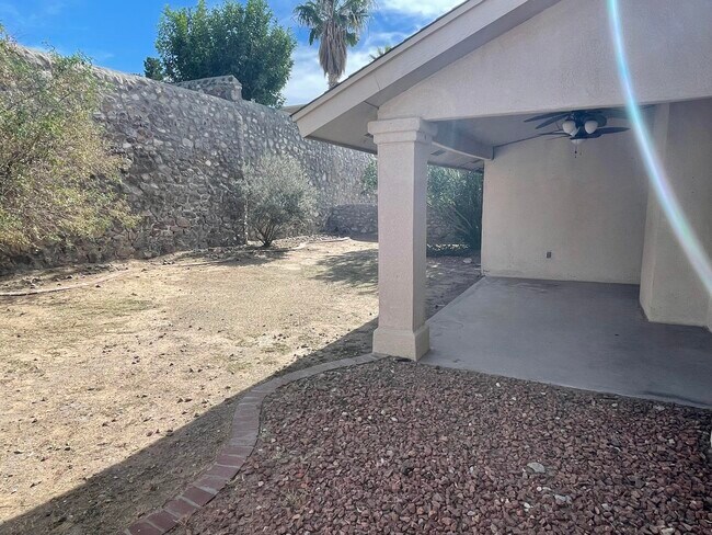 Building Photo - 1416 Black Ridge Dr