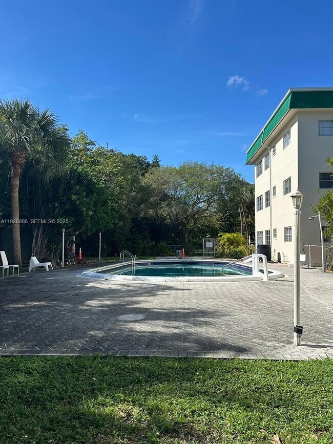 Building Photo - 1450 Atlantic Shores Blvd