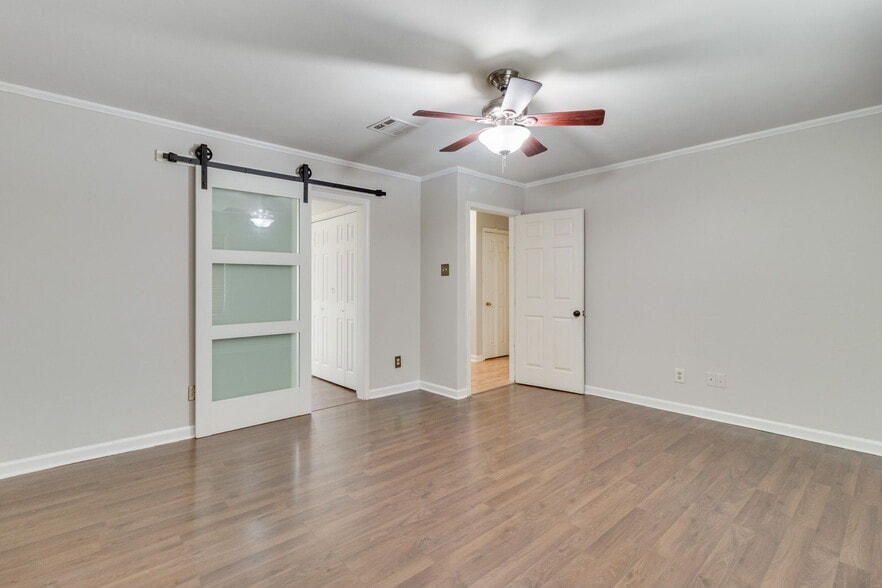 Building Photo - 107 Kincaid Ct