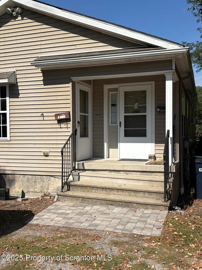 Primary Photo - 907 Lackawanna Ave