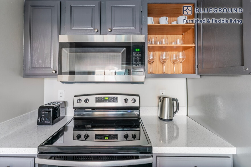 Building Photo - 2140 L St NW