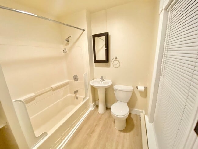 Building Photo - 180 Federal St