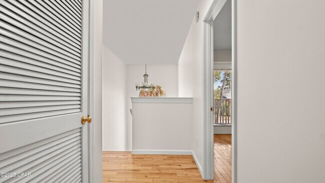 Building Photo - 5625 S Lagoon Dr