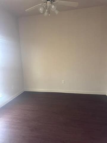 Building Photo - 2208 Breezy Dr